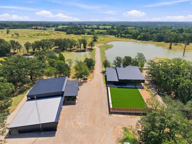 397 VZ County Road 3611, Edgewood, TX à vendre - Photo de l’immeuble – Image 3 sur 42