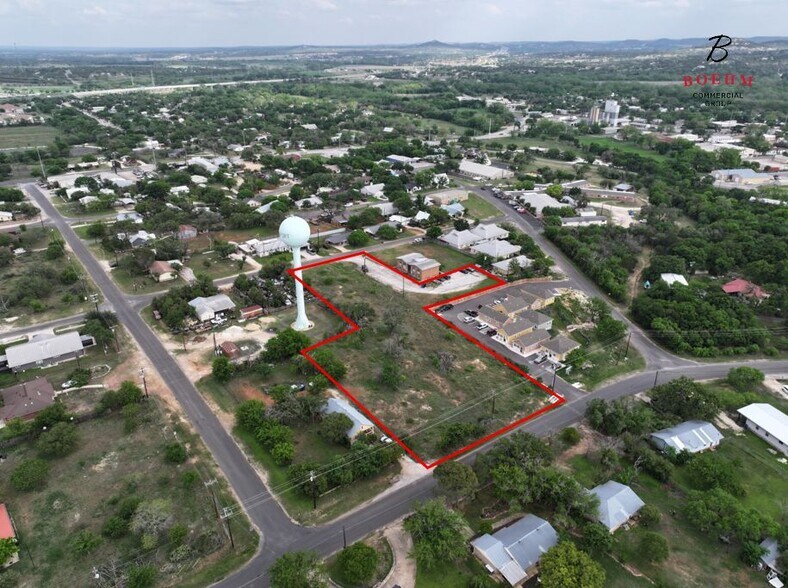 709 Fifth St, Comfort, TX à vendre - Photo principale – Image 1 sur 15