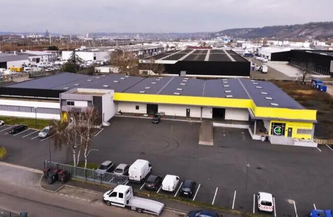Plus de détails pour Industriel/Logistique à louer