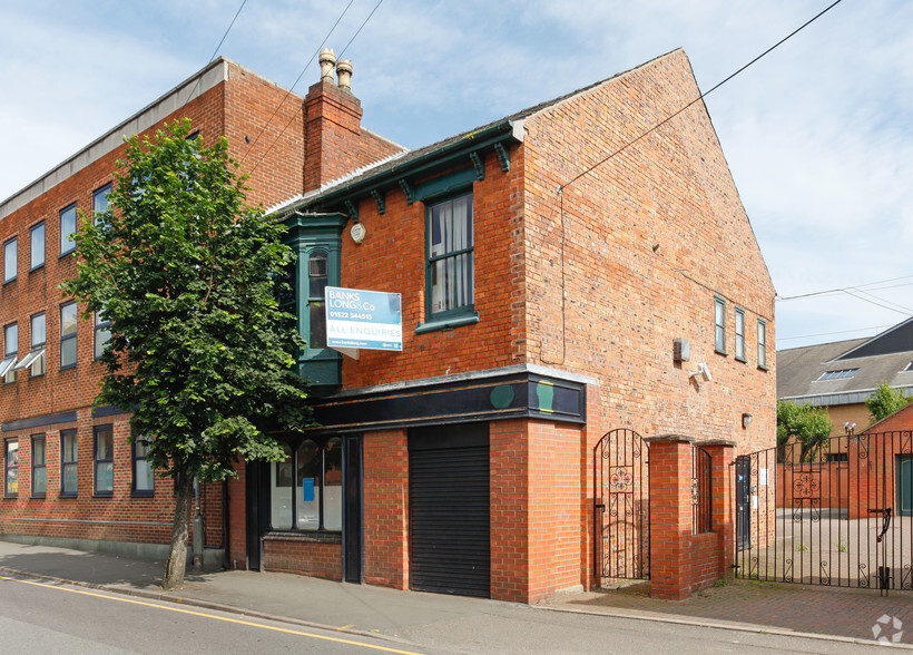 8/8A Portland St, Lincoln à louer - Photo principale – Image 1 sur 3