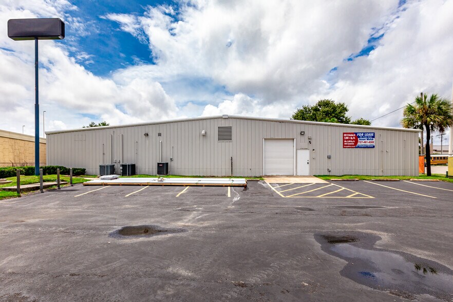 4501 E Columbus Dr, Tampa, FL à louer - Photo de l’immeuble – Image 1 sur 42