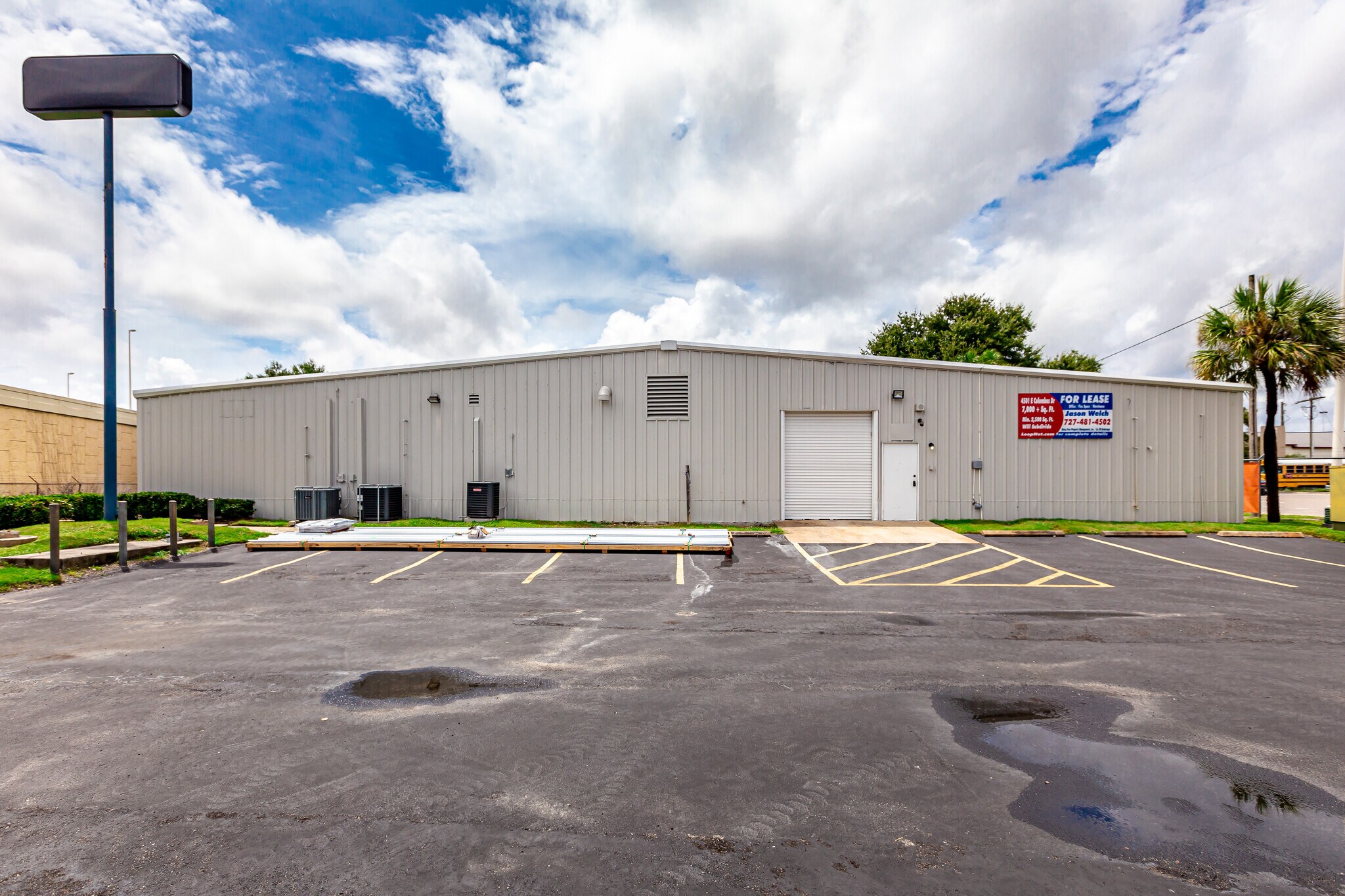 4501 E Columbus Dr, Tampa, FL à louer Photo de l’immeuble– Image 1 sur 43