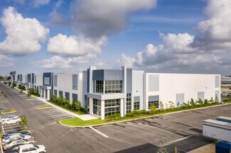 Plus de détails pour 1720-1738 NW 215th St, Miami Gardens, FL - Industriel/Logistique à louer