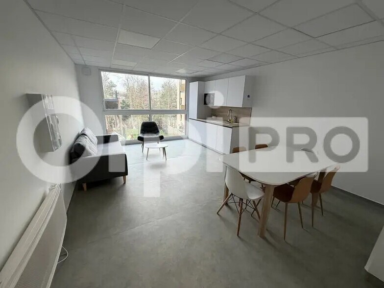 Bureaux/Médical dans Montivilliers à louer - Photo intérieure – Image 3 sur 7