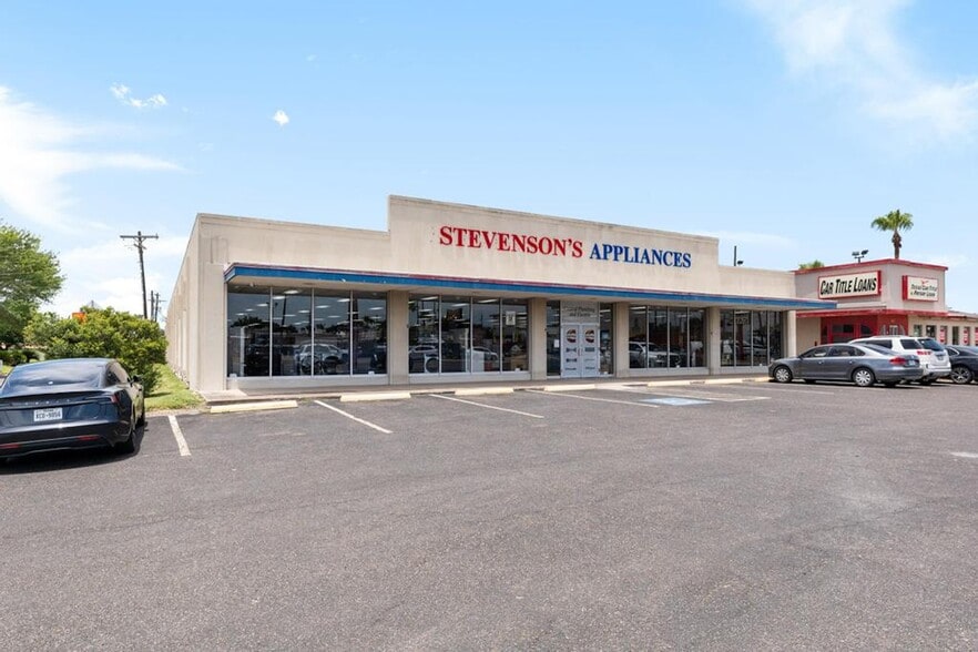 3101 N 10th St, McAllen, TX à louer - Photo de l’immeuble – Image 2 sur 26