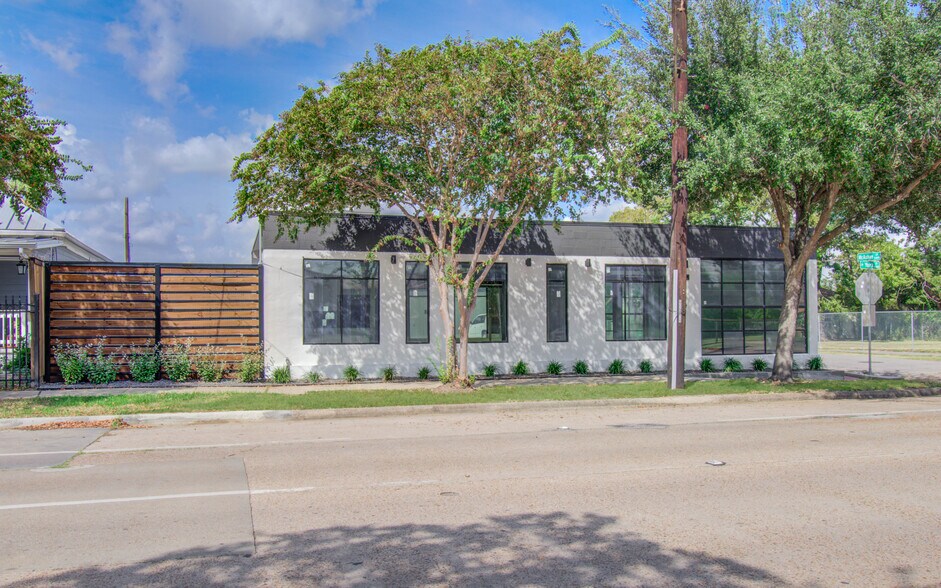 19 N York St, Houston, TX à louer - Photo de l’immeuble – Image 2 sur 14