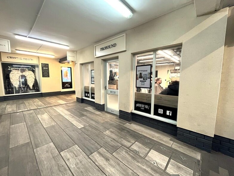 17-19 Edwards Walk, Maldon à louer - Photo principale – Image 1 sur 7