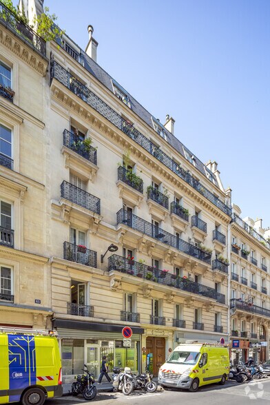 67 Rue De Chabrol, Paris à louer - Photo principale – Image 1 sur 3