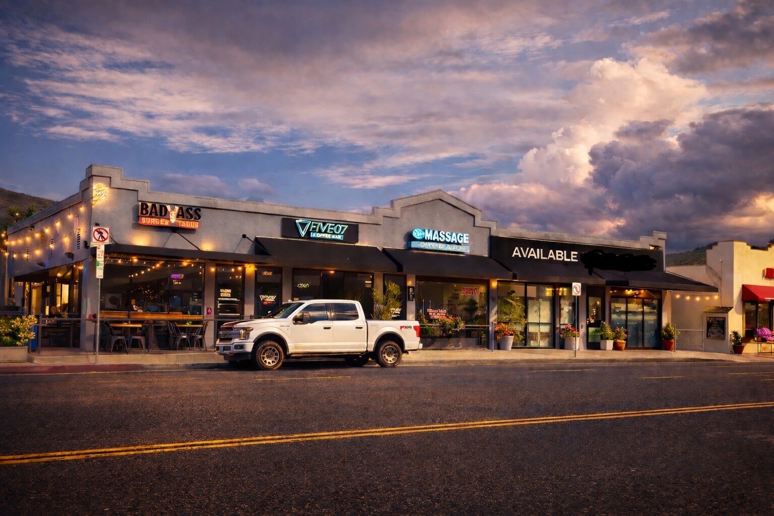 2951-2967 E Thousand Oaks Blvd, Thousand Oaks, CA à louer Photo principale– Image 1 sur 5