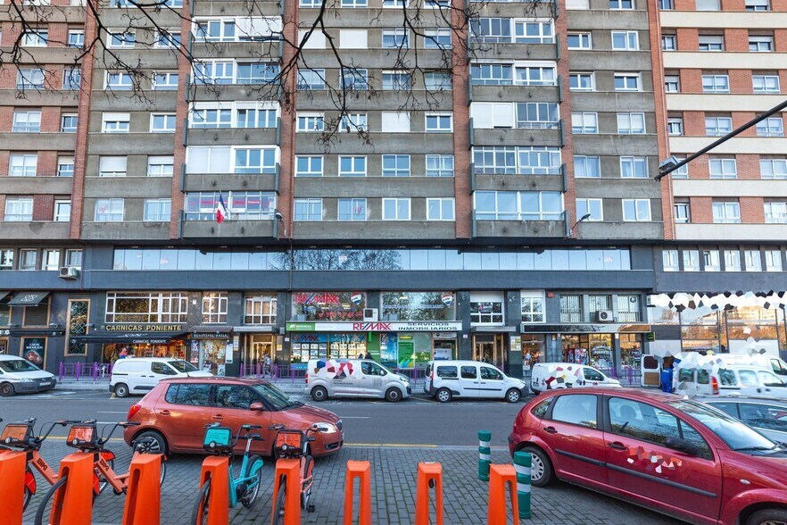 Plaza del Poniente, 5, Valladolid, Valladolid à vendre - Photo principale – Image 1 sur 61