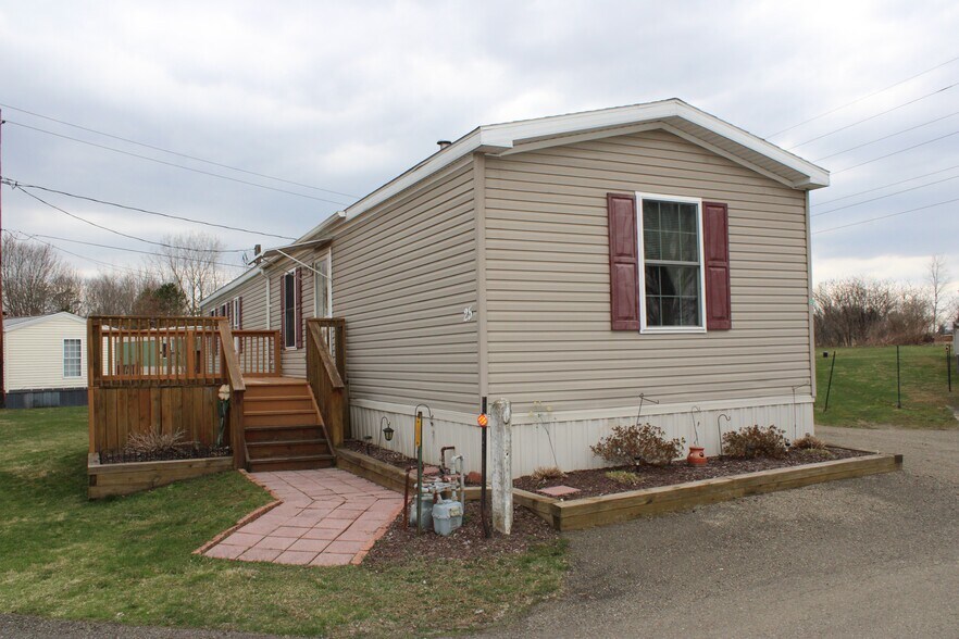 9230 North St, Springville, NY à vendre - Photo de l’immeuble – Image 1 sur 12