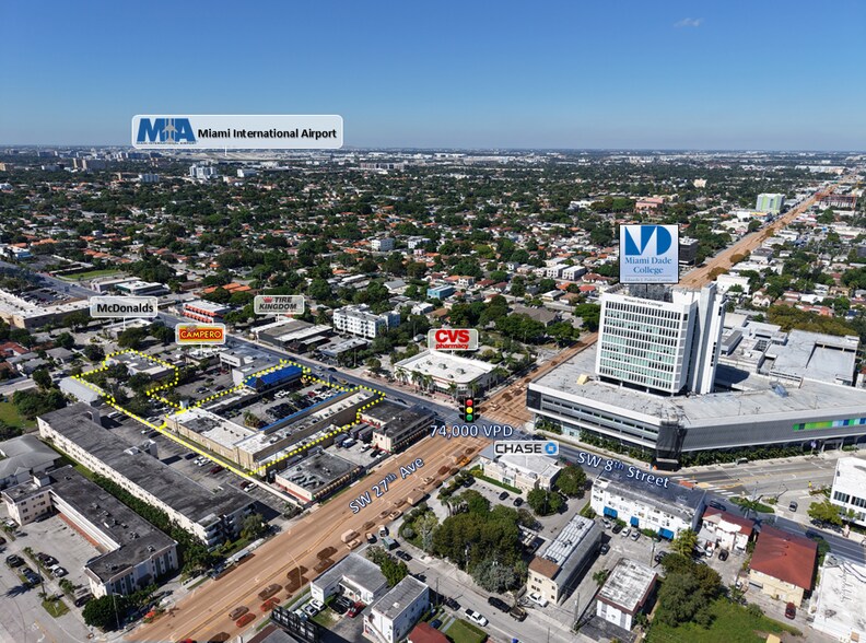 2742 SW 8th St, Miami, FL à vendre - Photo de l’immeuble – Image 3 sur 10