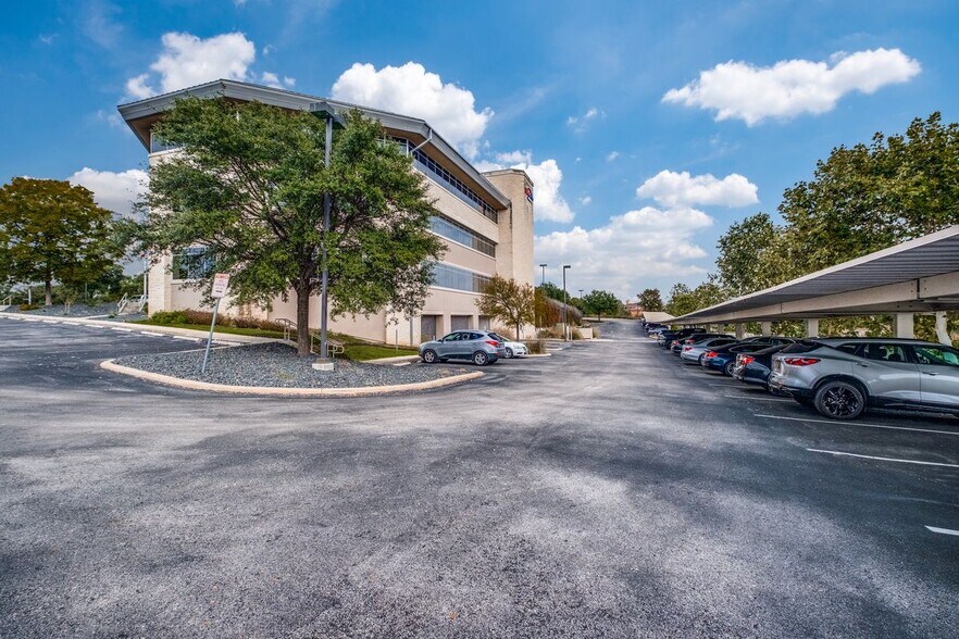 5500 UTSA Blvd, San Antonio, TX à louer - Photo de l’immeuble – Image 2 sur 12