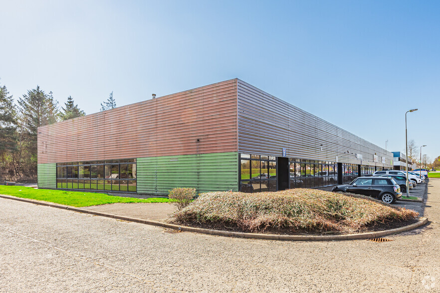 2-7 Adam Sq, Livingston à louer - Photo de l’immeuble – Image 1 sur 2