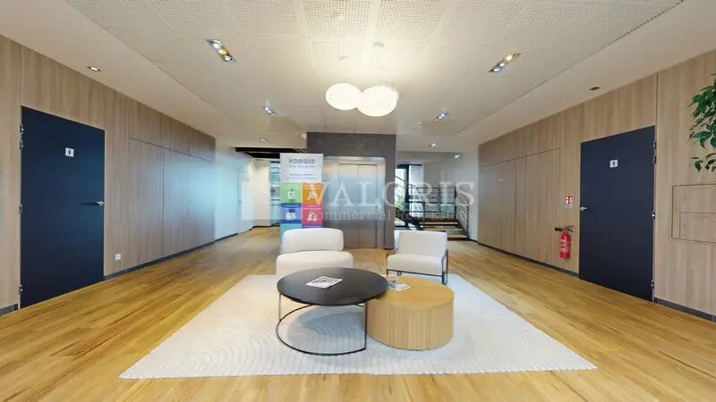 575-655 Allée Des Parcs, Saint-Priest à louer - Hall d’entrée – Image 3 sur 32