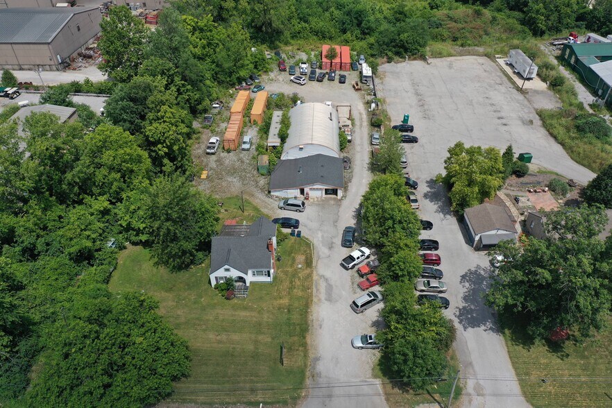 13315 Aiken Rd, Louisville, KY à vendre - Photo de l’immeuble – Image 3 sur 7