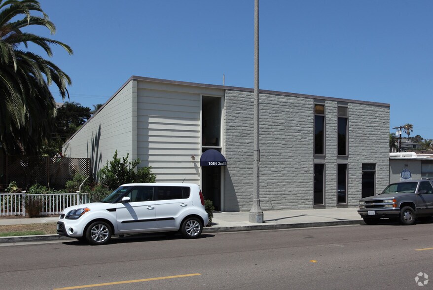 1054 2nd St, Encinitas, CA à louer - Photo de l’immeuble – Image 3 sur 3