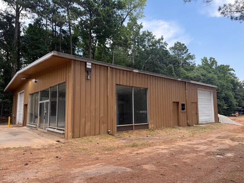 1350 Commerce Dr, Stockbridge, GA à louer - Photo de l’immeuble – Image 2 sur 17