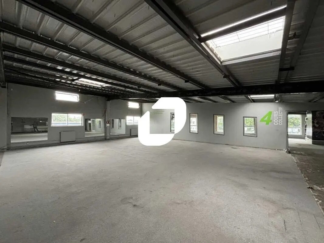 Bureau dans Brétigny-sur-Orge à louer Photo de l’immeuble– Image 1 sur 9