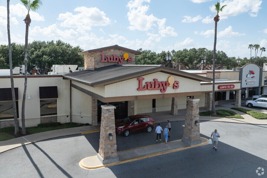 4901-5115 N 10th St, McAllen, TX à vendre - Photo principale – Image 1 sur 6