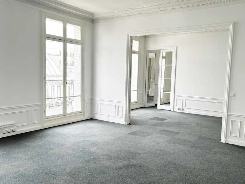 Bureau dans Paris à louer - Photo de l’immeuble – Image 3 sur 18