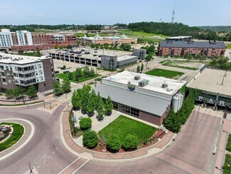 Plus de détails pour 903 Quarry Rd, Coralville, IA - Local commercial à vendre