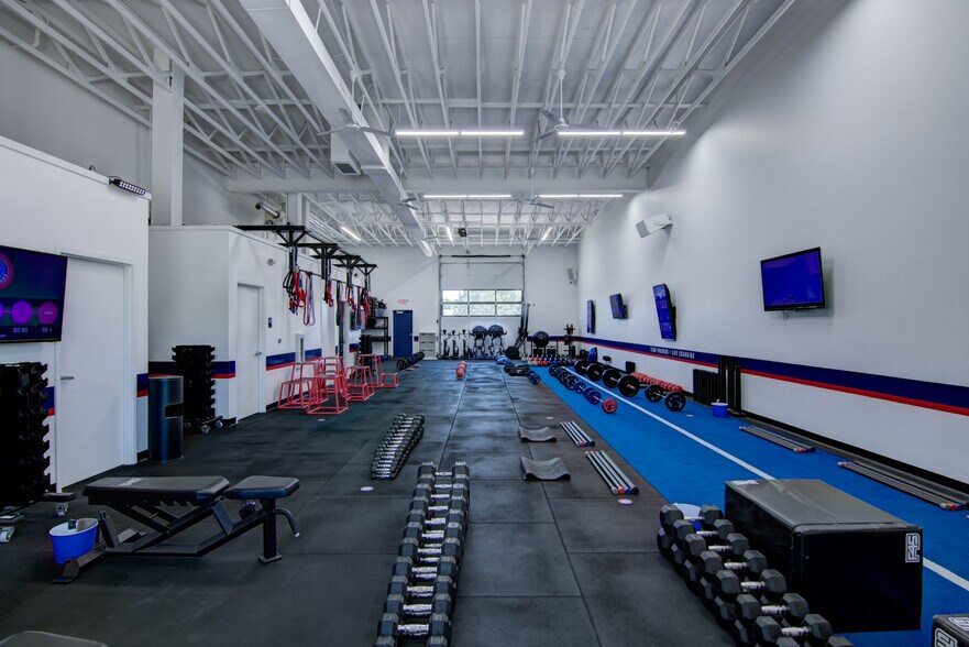 1407 Winchester Way, Altoona, WI à louer - Photo de l’immeuble – Image 3 sur 8