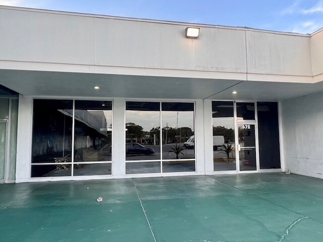 600-672 S Park Ave, Titusville, FL à louer - Photo de l’immeuble – Image 2 sur 8
