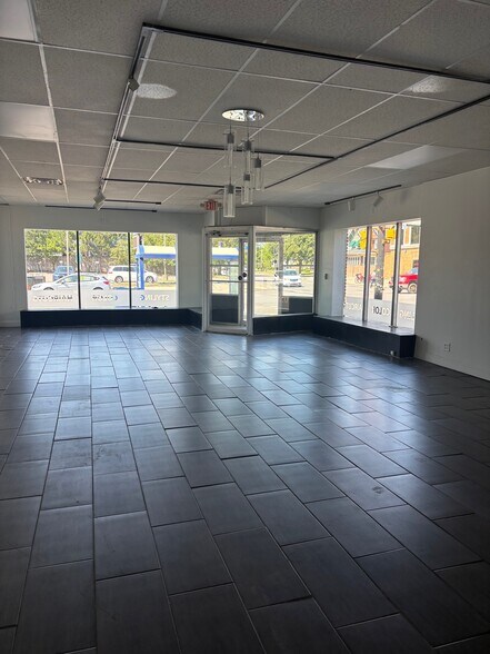 1563-1569 Hertel Ave, Buffalo, NY à louer - Photo de l’immeuble – Image 2 sur 3