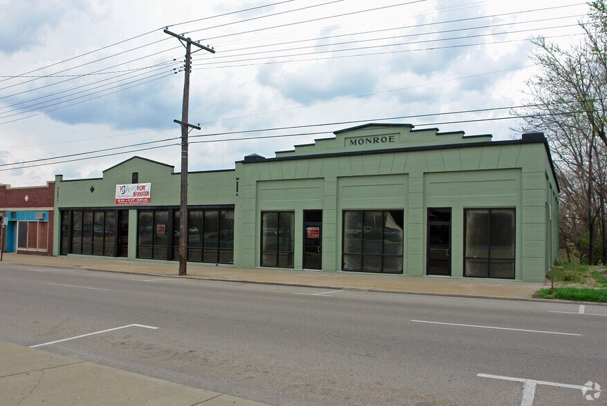 103-115 E Clay St, Collinsville, IL à vendre - Photo de l’immeuble – Image 3 sur 3