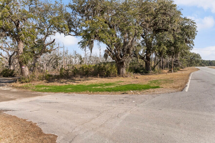 642 Castle Hall rd, Yemassee, SC à vendre - Photo de l’immeuble – Image 2 sur 6