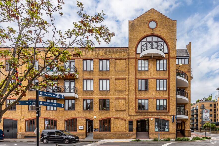 Knighten St, Londres à louer - Photo de l’immeuble – Image 3 sur 8