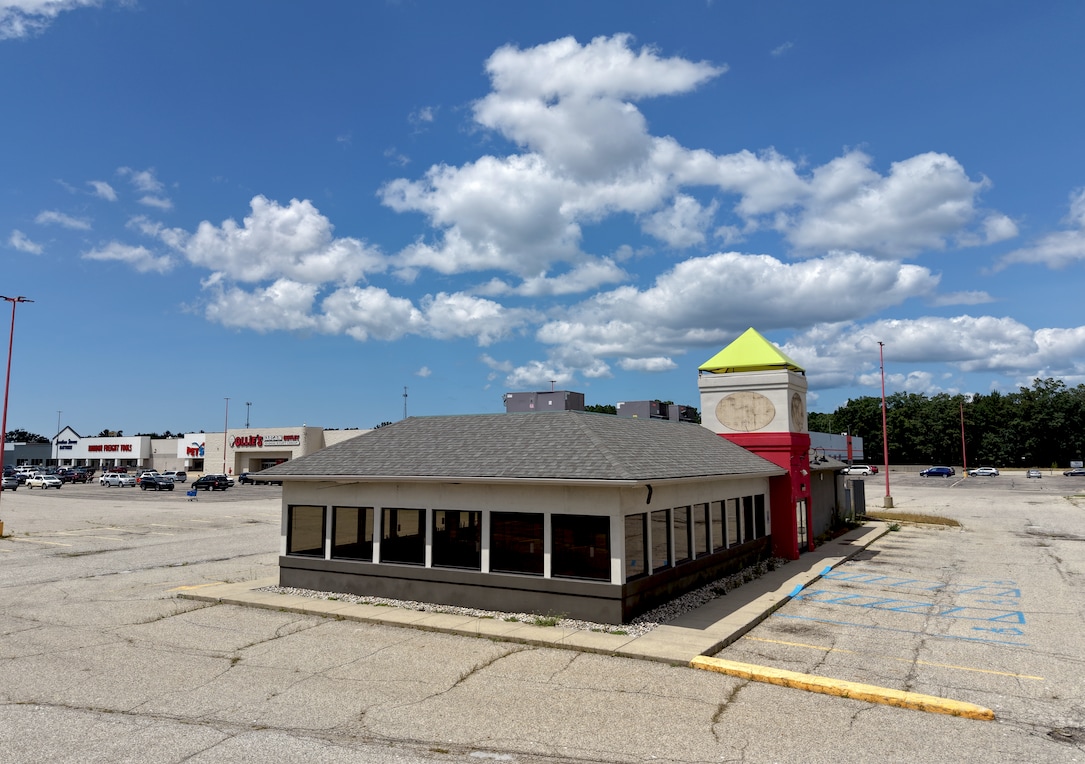 1780 E Sherman Blvd, Muskegon, MI à vendre Photo de l’immeuble– Image 1 sur 9