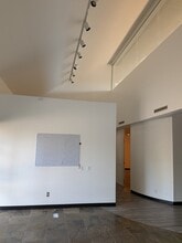 4701 Patrick Henry Dr, Santa Clara, CA à louer Hall d’entrée– Image 2 sur 26