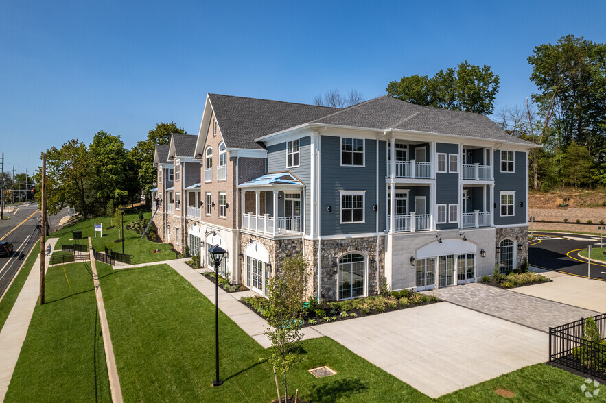 2435 Lamington Rd, Bedminster, NJ à louer - Photo de l’immeuble – Image 1 sur 1