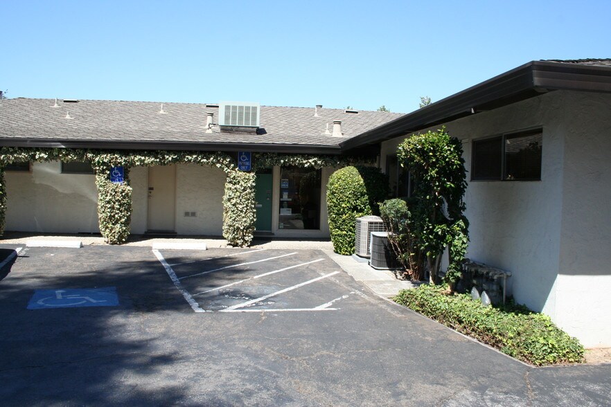 14525-14547 S Bascom Ave, Los Gatos, CA à louer - Photo de l’immeuble – Image 2 sur 13