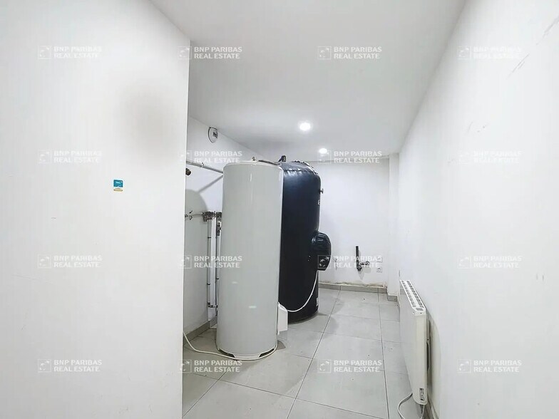 Local commercial dans Chambéry à vendre - Photo intérieure – Image 2 sur 15