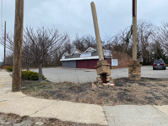 1470-1472 Sunrise Hwy, Bay Shore, NY à vendre - Photo de l’immeuble – Image 2 sur 20