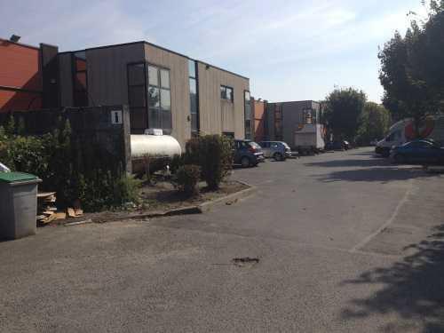 Bureau dans La Courneuve à louer - Photo de l’immeuble – Image 3 sur 9