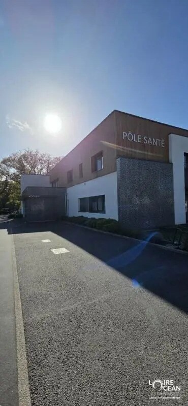 Plus de détails pour Bureau à vendre