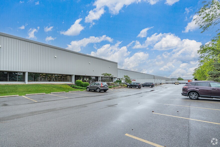 971-991 Supreme Dr, Bensenville, IL à louer - Photo principale – Image 1 sur 3