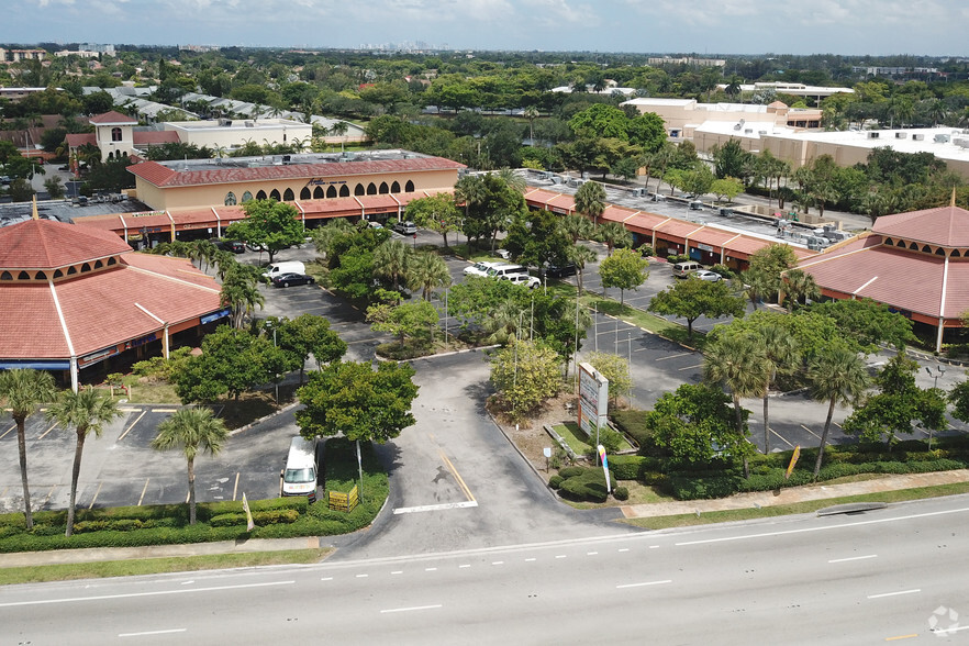 3800-3868 N University Dr, Sunrise, FL à louer - Photo de l’immeuble – Image 1 sur 13