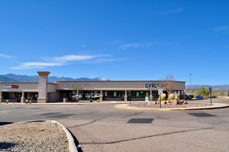 S Academy Blvd, Colorado Springs, CO à louer - Photo de l’immeuble – Image 2 sur 5