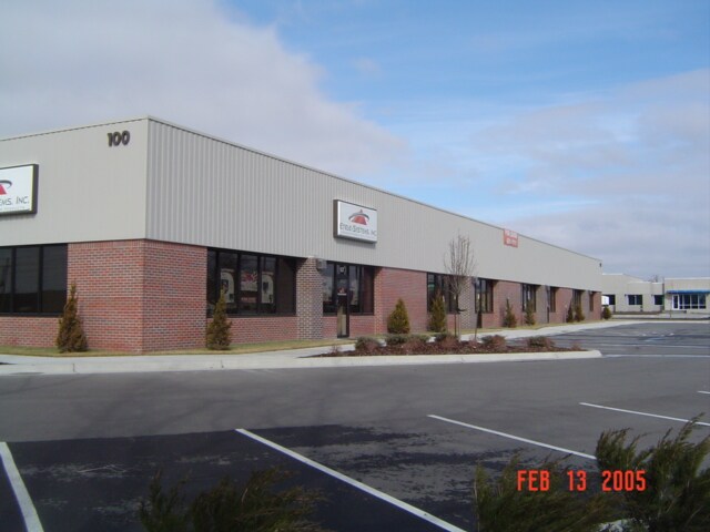 2333 S West St, Wichita, KS à vendre - Photo de l’immeuble – Image 3 sur 8