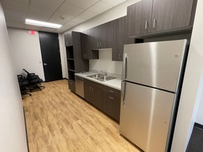 7825 Washington Ave S, Minneapolis, MN à louer Photo intérieure– Image 1 sur 10