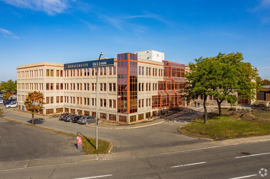 7405 Rte Transcanadienne, Montréal, QC à louer - Photo de l’immeuble – Image 3 sur 11