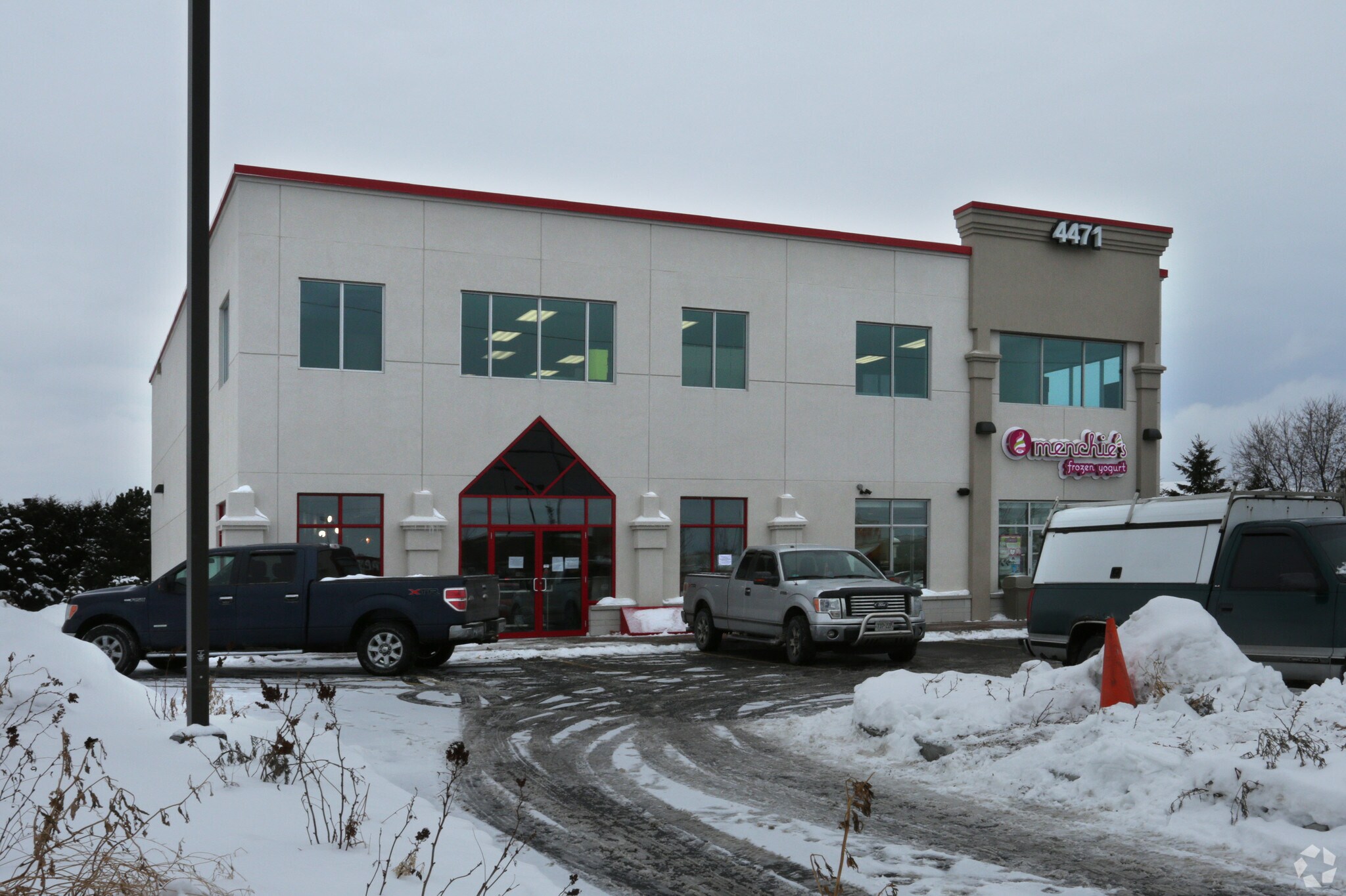 4471 Innes Rd, Ottawa, ON à louer Photo principale– Image 1 sur 3