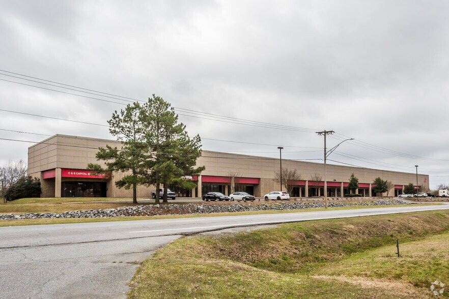 1316 North Hills Blvd, North Little Rock, AR à louer - Photo principale – Image 1 sur 6