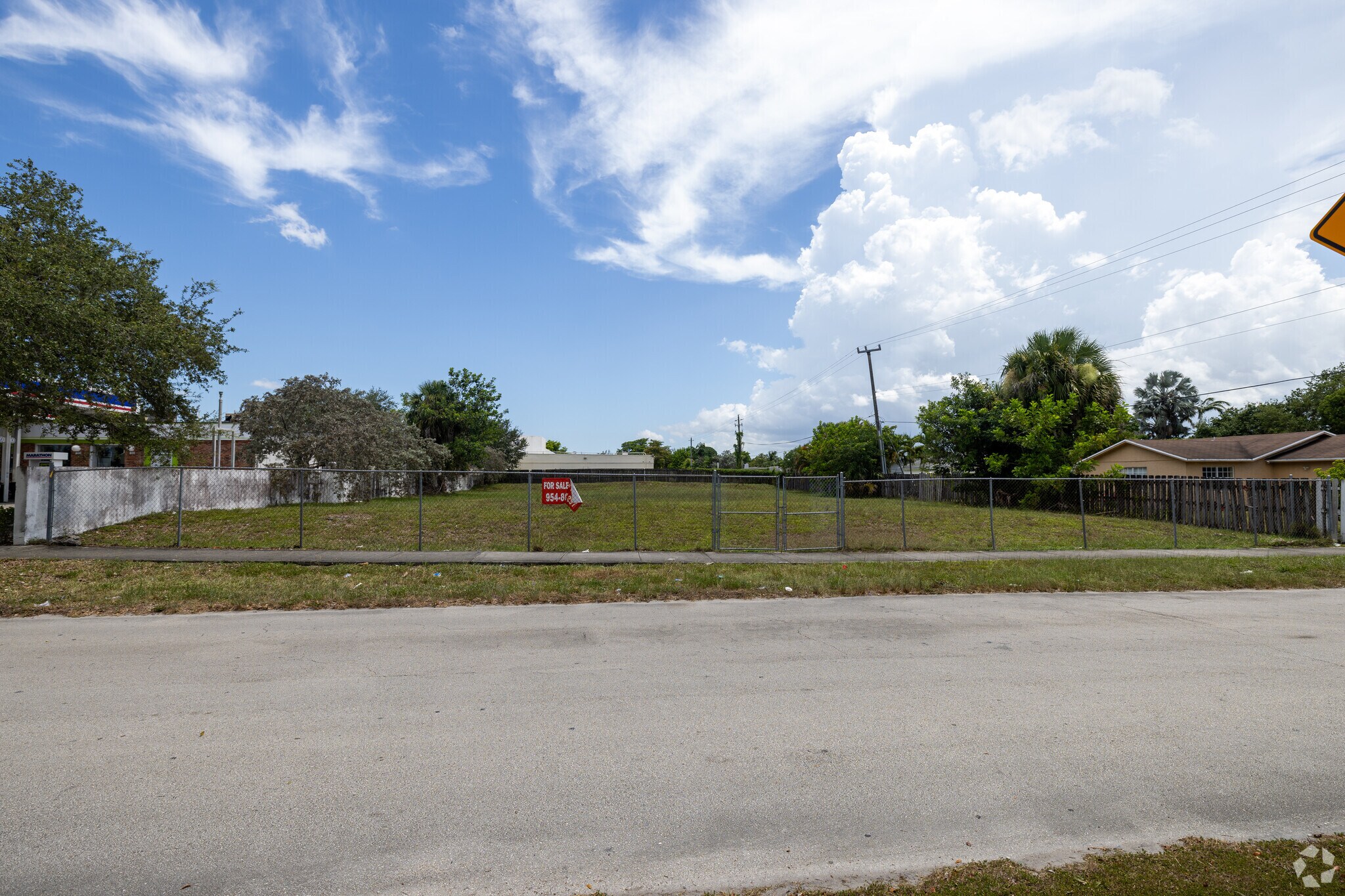 4670 NW 47th St, Tamarac, FL à vendre Photo principale– Image 1 sur 7
