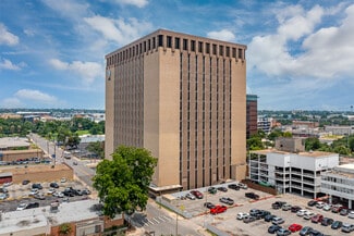 Plus de détails pour 1010 N Saint Marys St, San Antonio, TX - Bureau à vendre